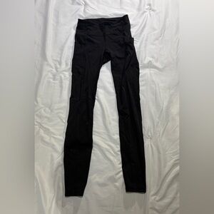 Lululemon black side pocket leggings